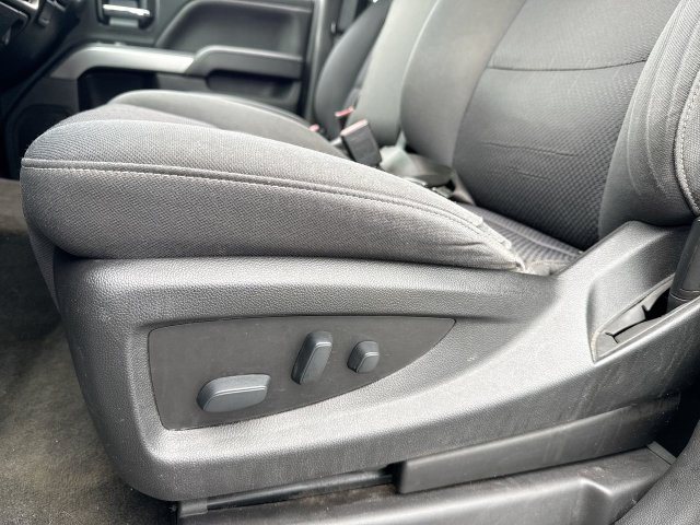 Used 2018 Chevrolet Silverado 1500 LT w/ All Star Edition RWD image 12
