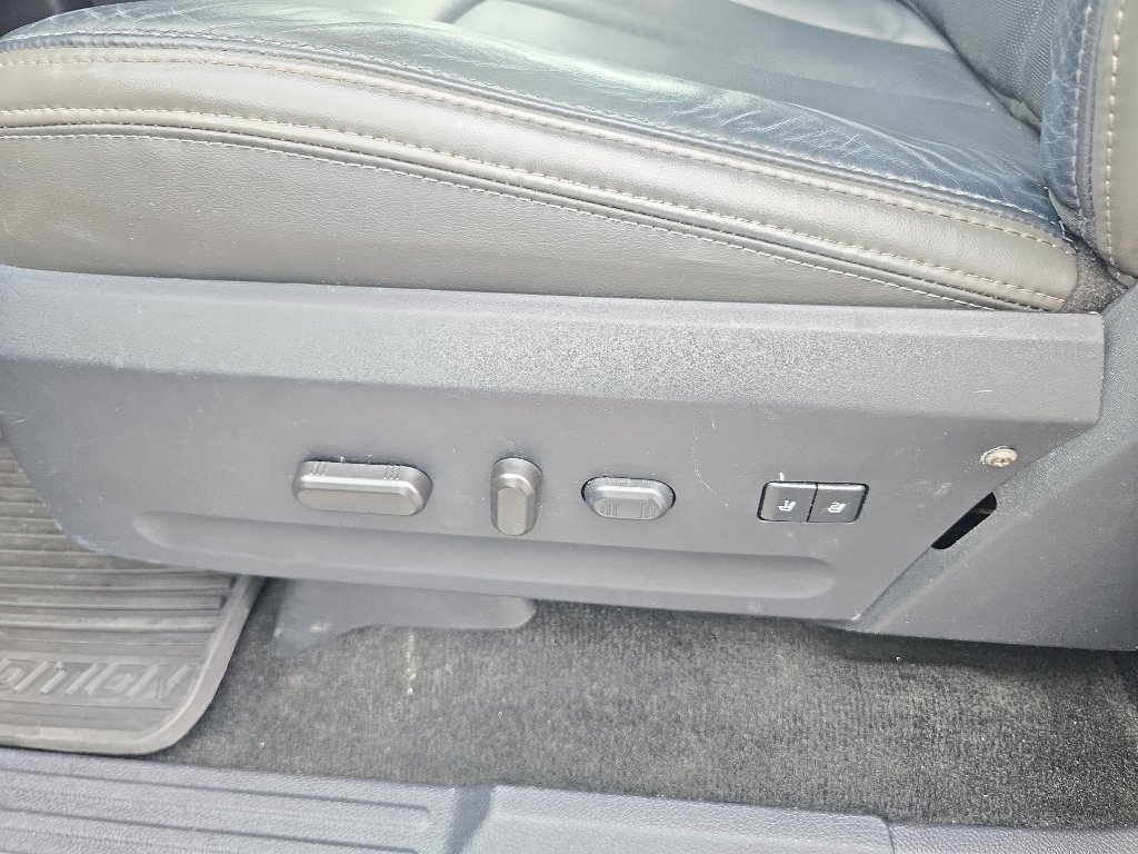 Used 2017 Ford Expedition EL Platinum image 20