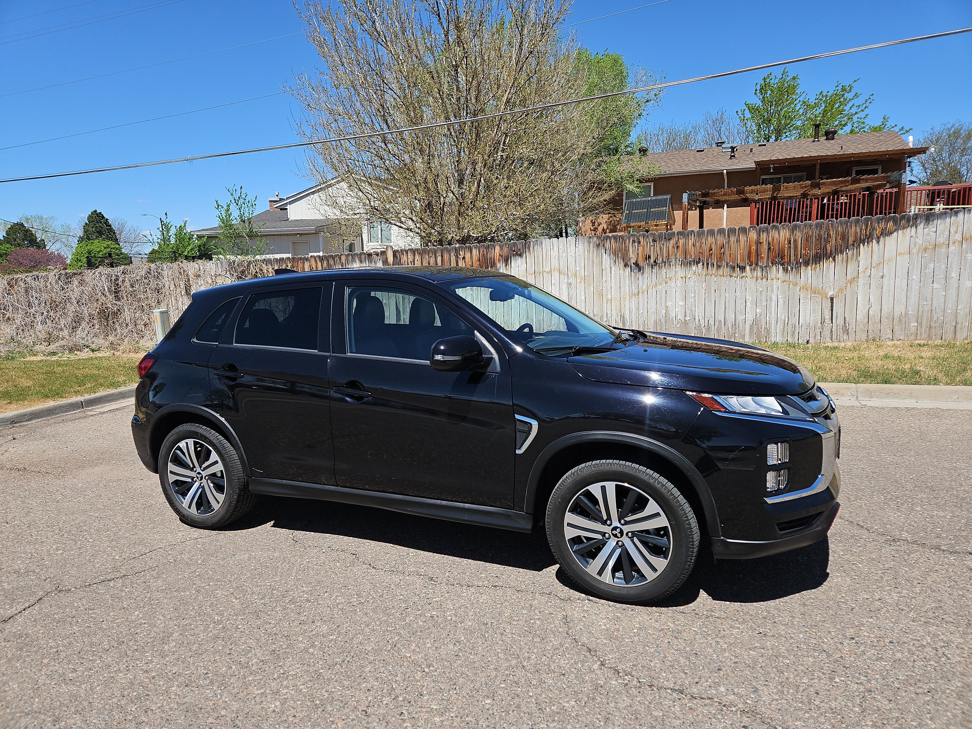 Used 2023 Mitsubishi Outlander Sport SE image 2