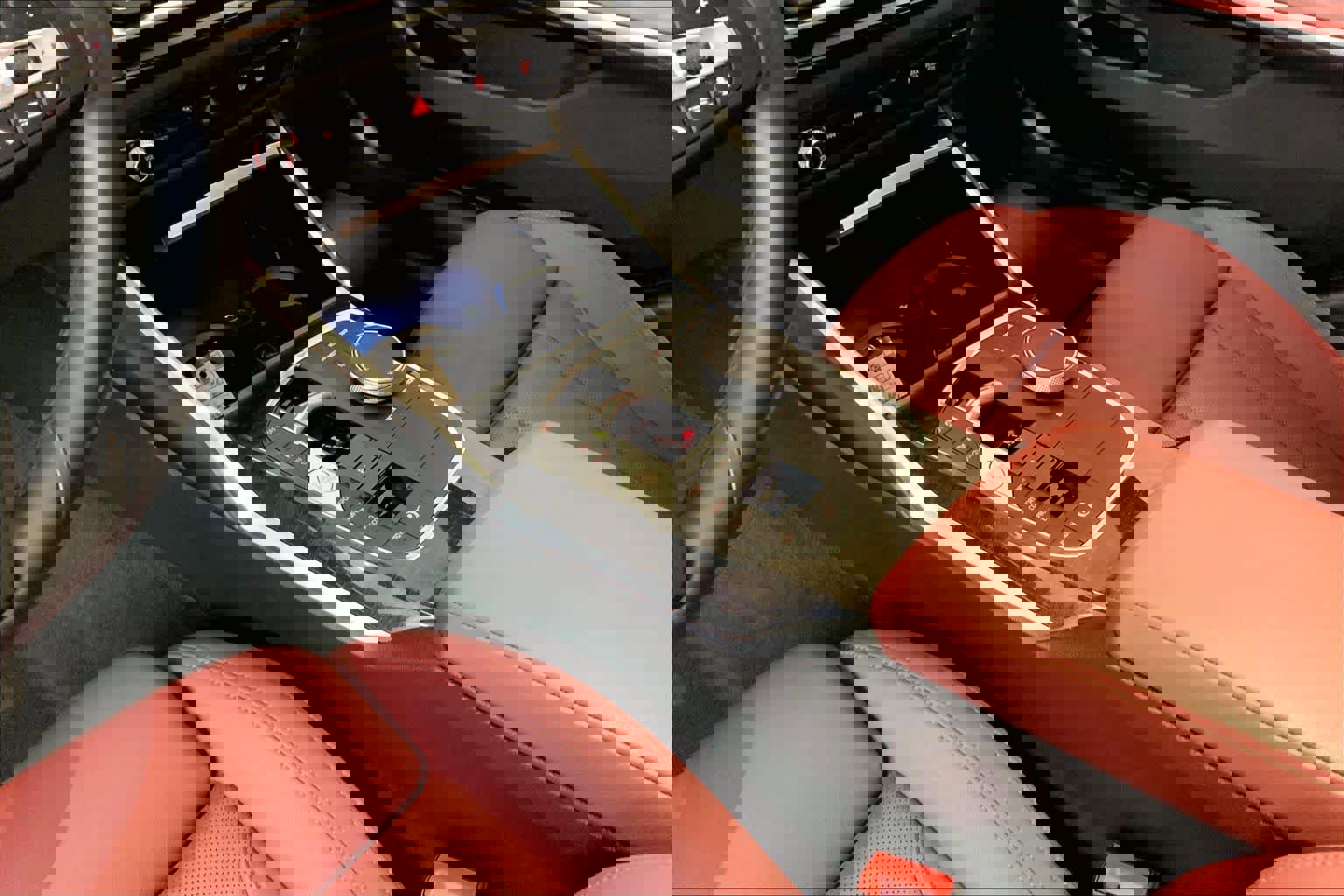 Certified 2024 BMW 330i xDrive Sedan w/ Convenience Package image 17