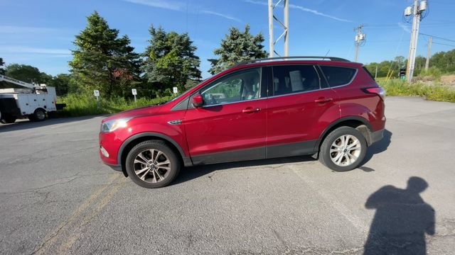Used 2018 Ford Escape SE w/ SE Sync 3 Package AWD/4WD image 6