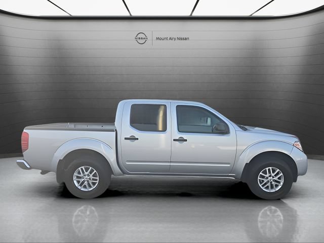 Used 2020 Nissan Frontier SV AWD/4WD image 2
