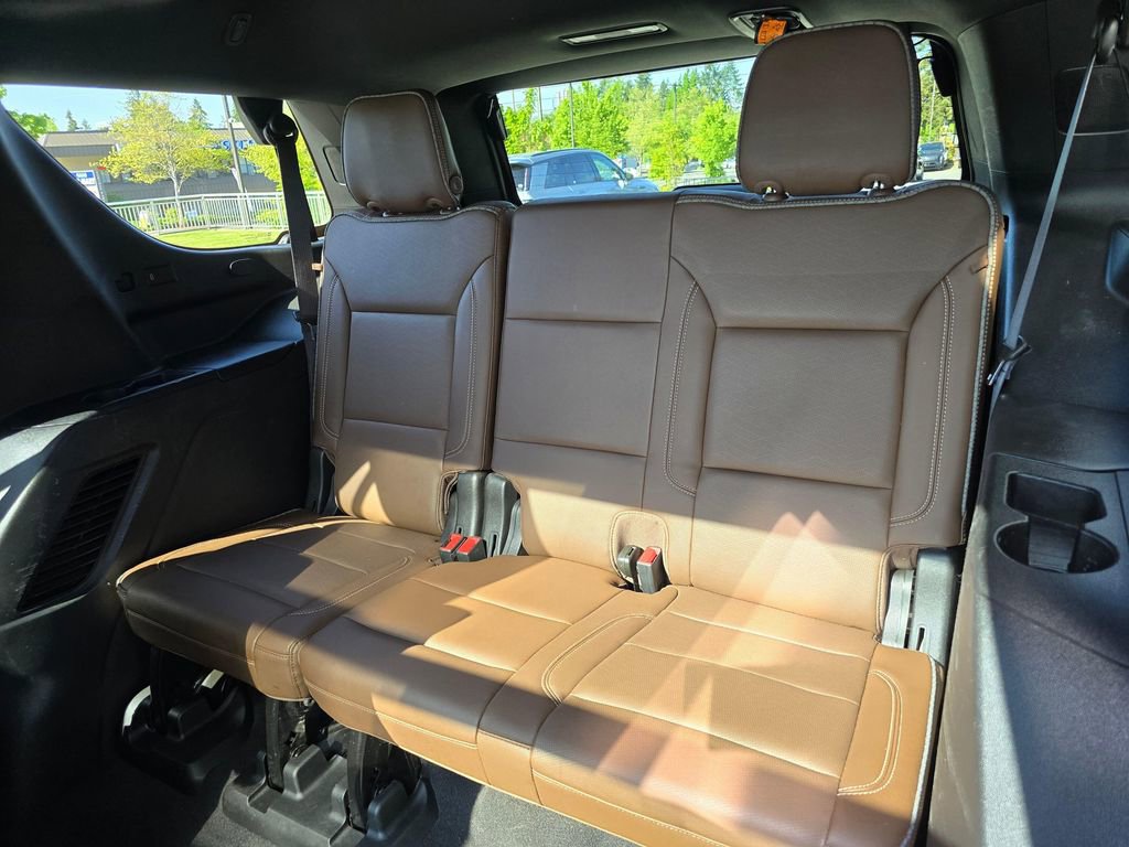 Used 2021 Chevrolet Tahoe High Country w/ Premium Package AWD/4WD image 21