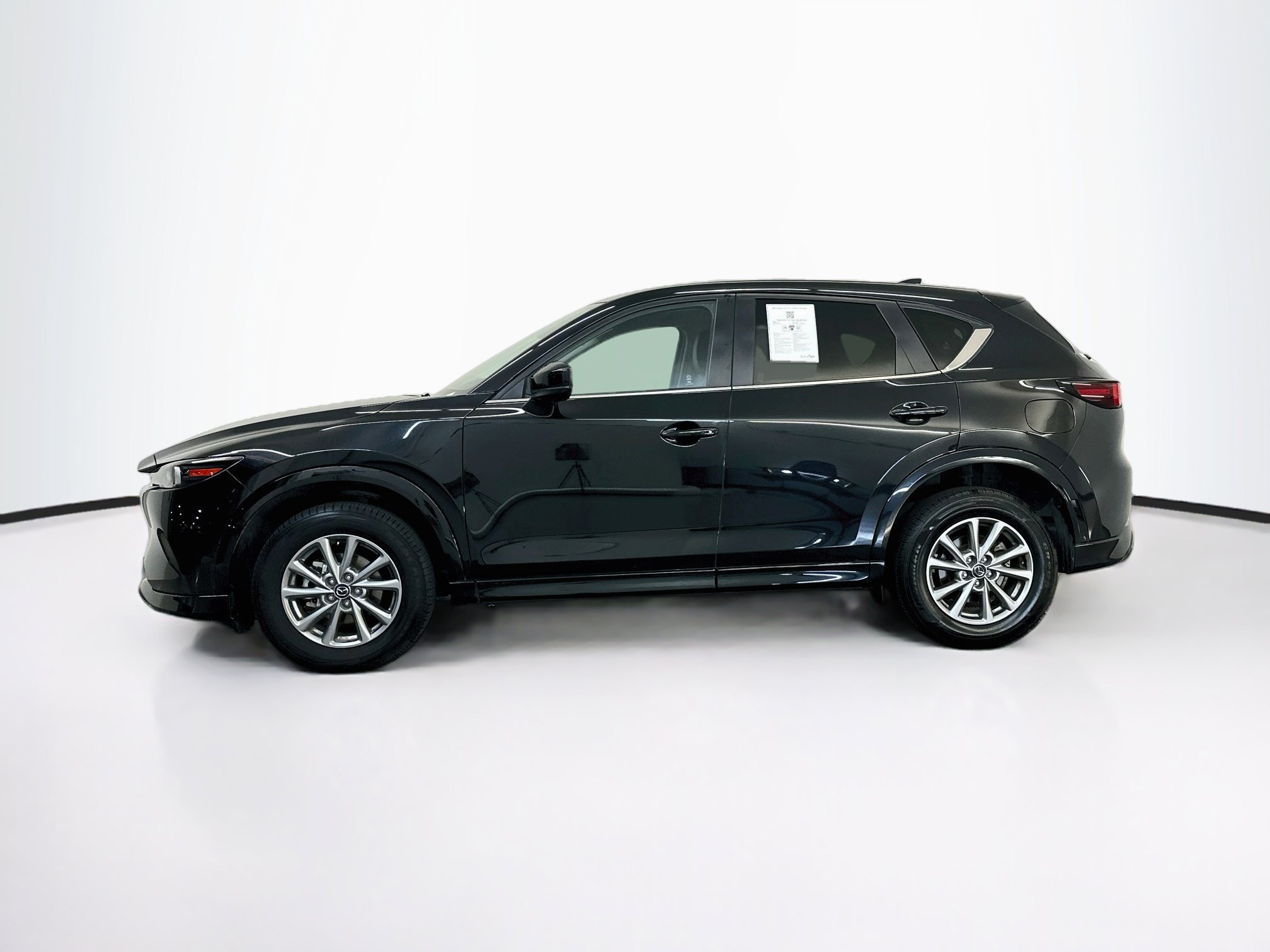 Used 2025 MAZDA CX-5 AWD 2.5 S w/ Preferred Package image 4