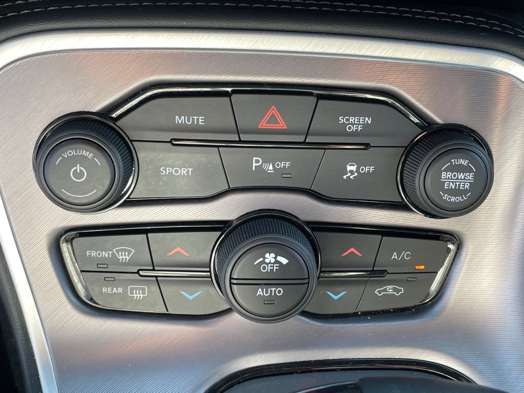 Used 2022 Dodge Challenger R/T w/ Blacktop Package image 18