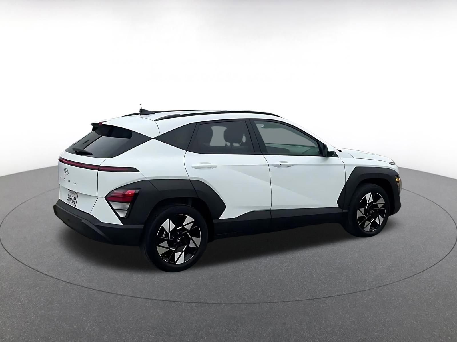 Used 2025 Hyundai Kona SEL image 15