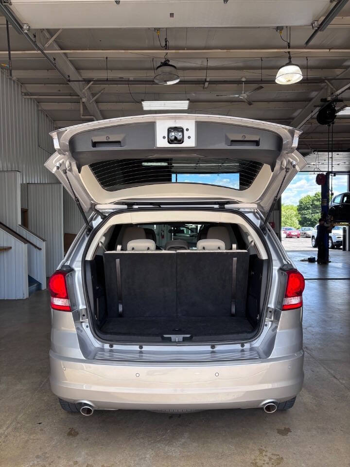 Used 2018 Dodge Journey SE w/ Safe & Sound Group AWD/4WD image 11