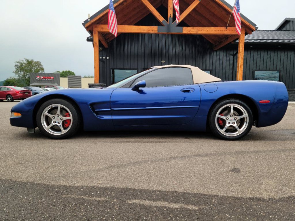 Used 2004 Chevrolet Corvette Convertible w/ Preferred Equipment Group RWD image 14