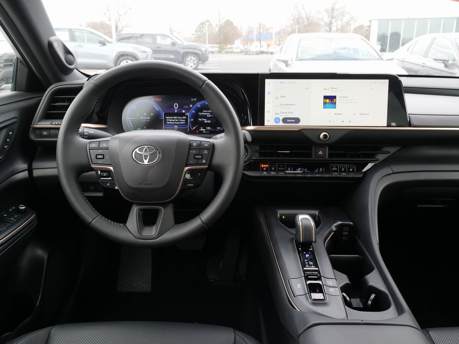 Used 2023 Toyota Crown Limited image 18