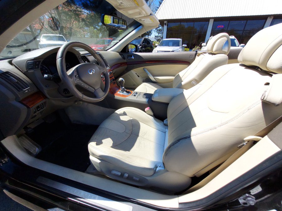 Used 2009 INFINITI G37 Convertible w/ Premium Pkg RWD image 7