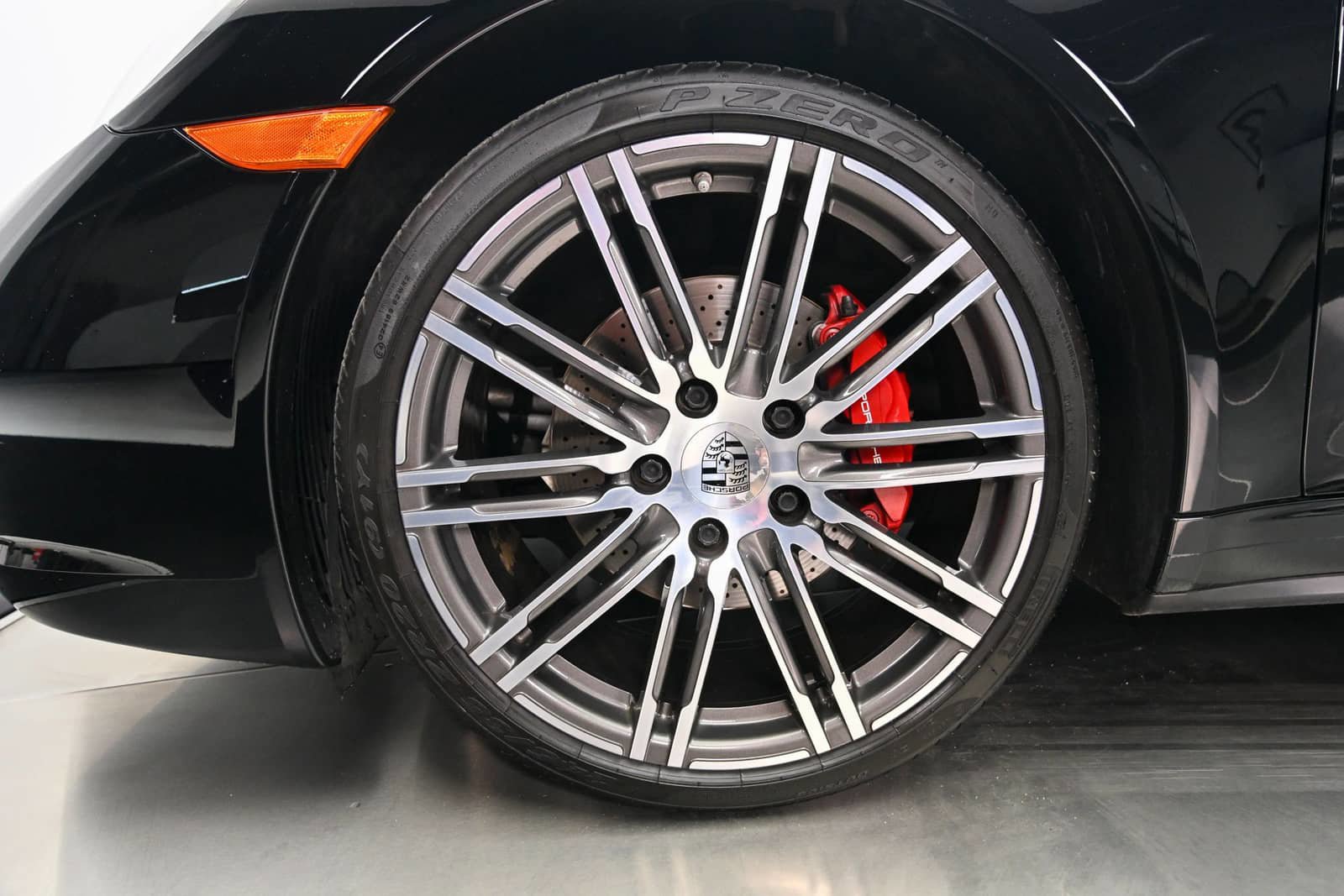 Used 2015 Porsche 911 Carrera 4 AWD/4WD image 9