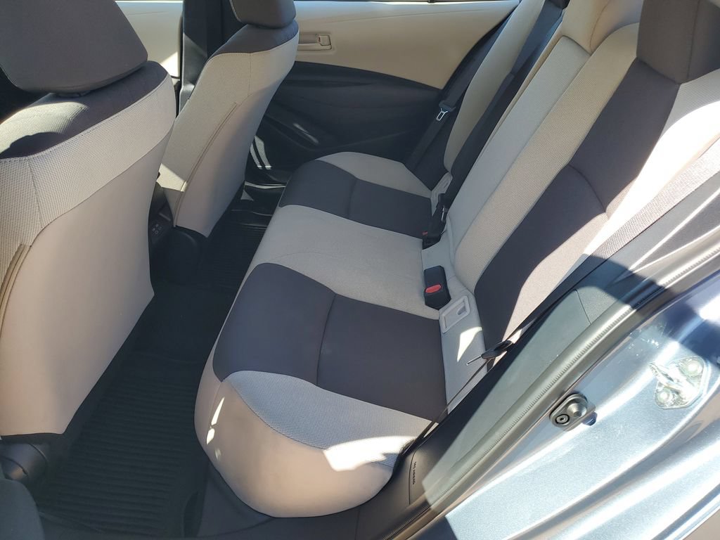 Used 2025 Toyota Corolla LE FWD image 27