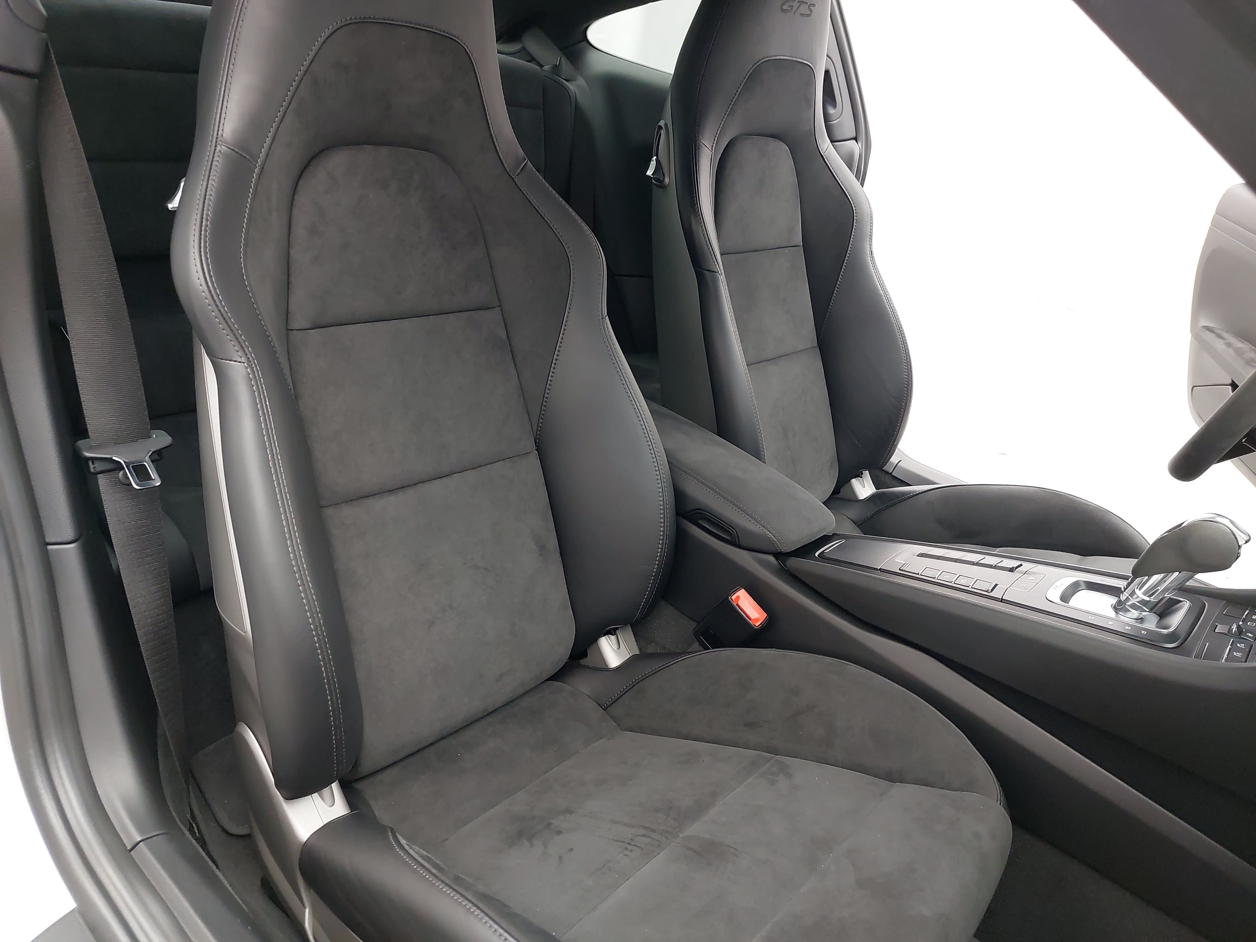 Certified 2019 Porsche 911 Carrera 4 GTS AWD/4WD image 12