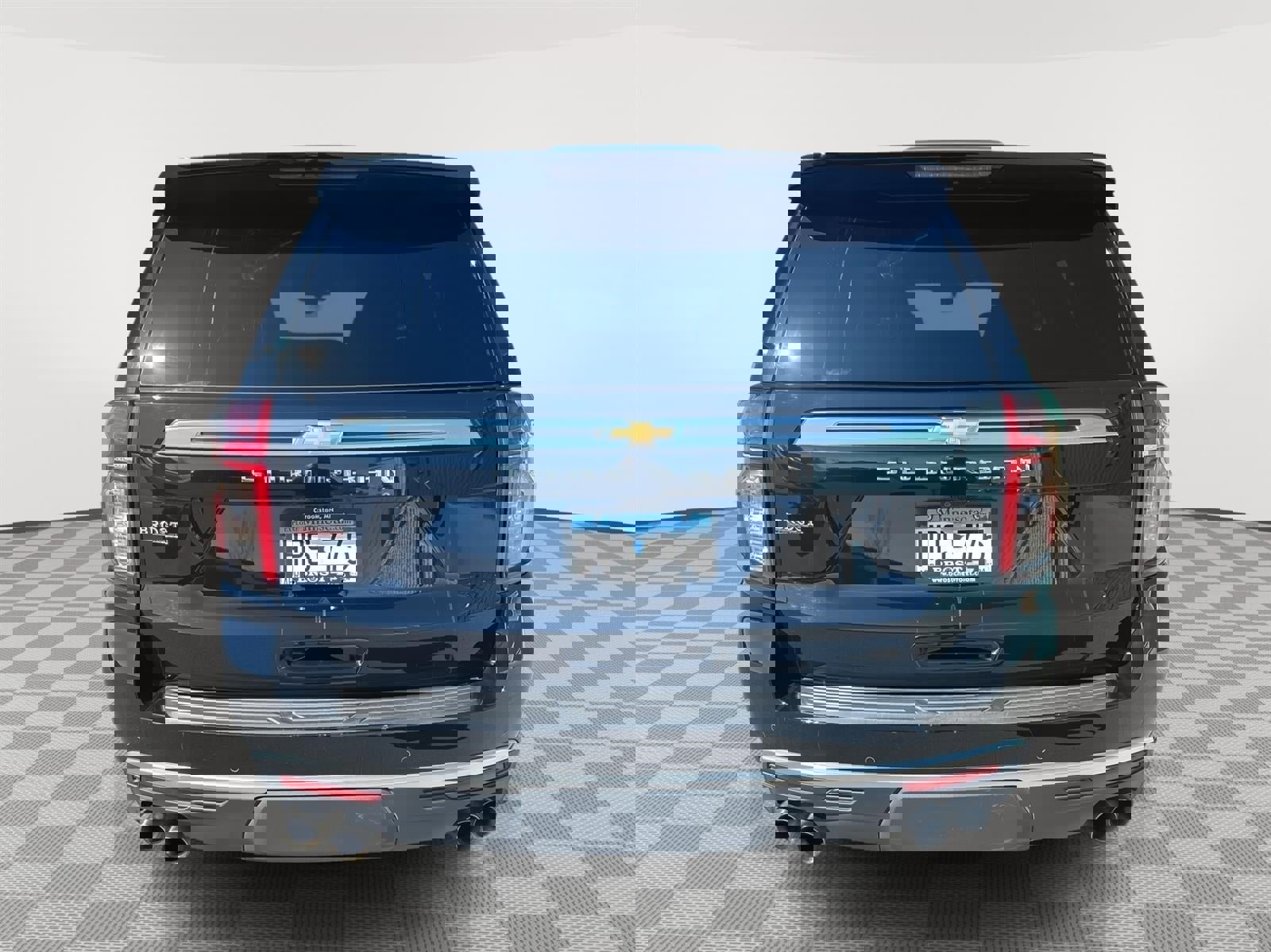 Used 2022 Chevrolet Suburban High Country w/ Max Trailering Package image 3