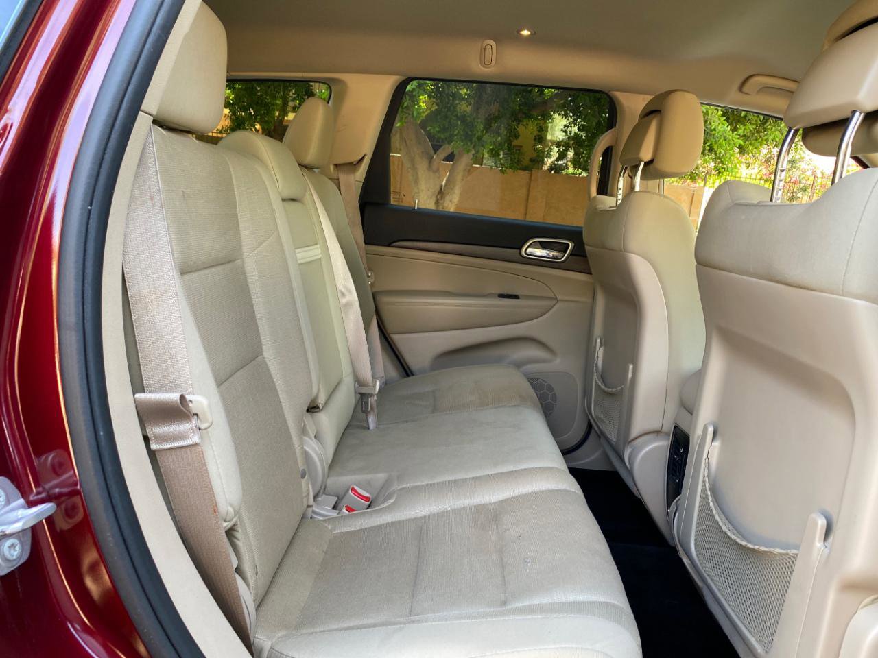 Used 2016 Jeep Grand Cherokee Laredo image 44