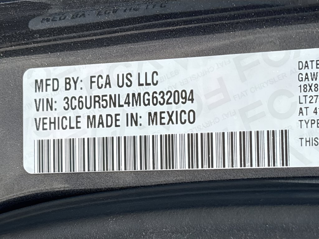 Used 2021 RAM 2500 Laramie w/ Chrome Appearance Group AWD/4WD image 34
