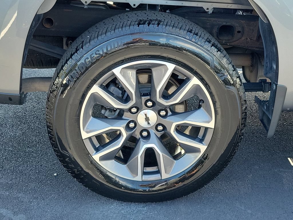 Used 2020 Chevrolet Silverado 1500 Custom w/ Custom Value Package RWD image 6