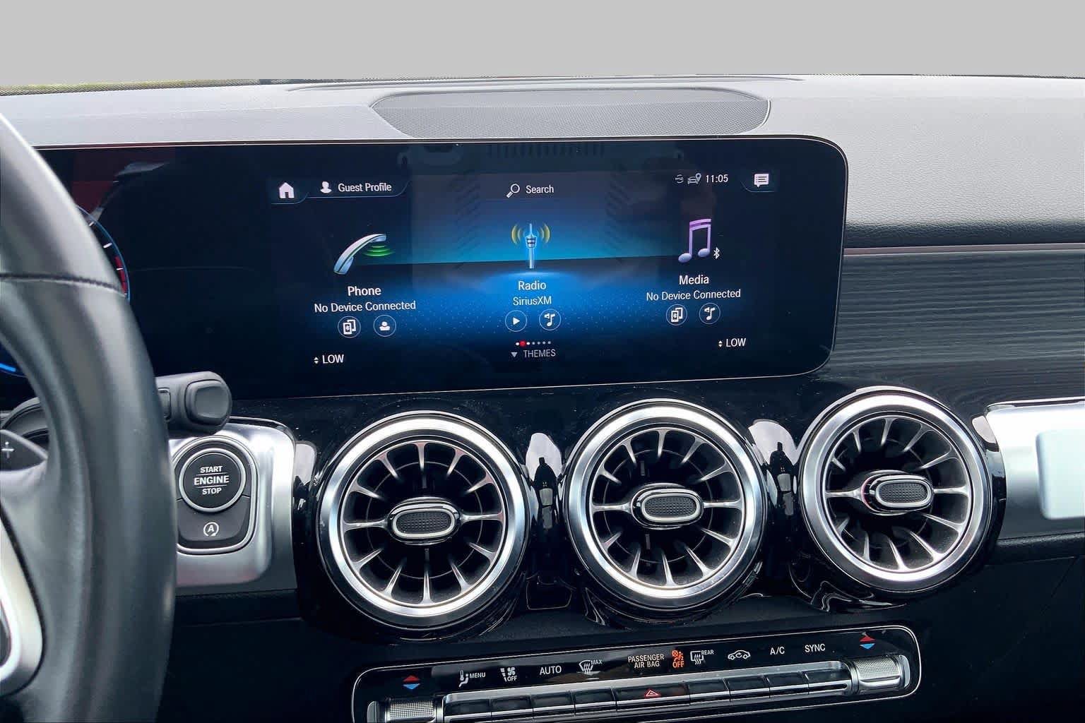 Used 2023 Mercedes-Benz GLB 250 4MATIC image 7