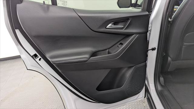 Used 2025 Chevrolet Equinox LT w/ Convenience Package II FWD image 16