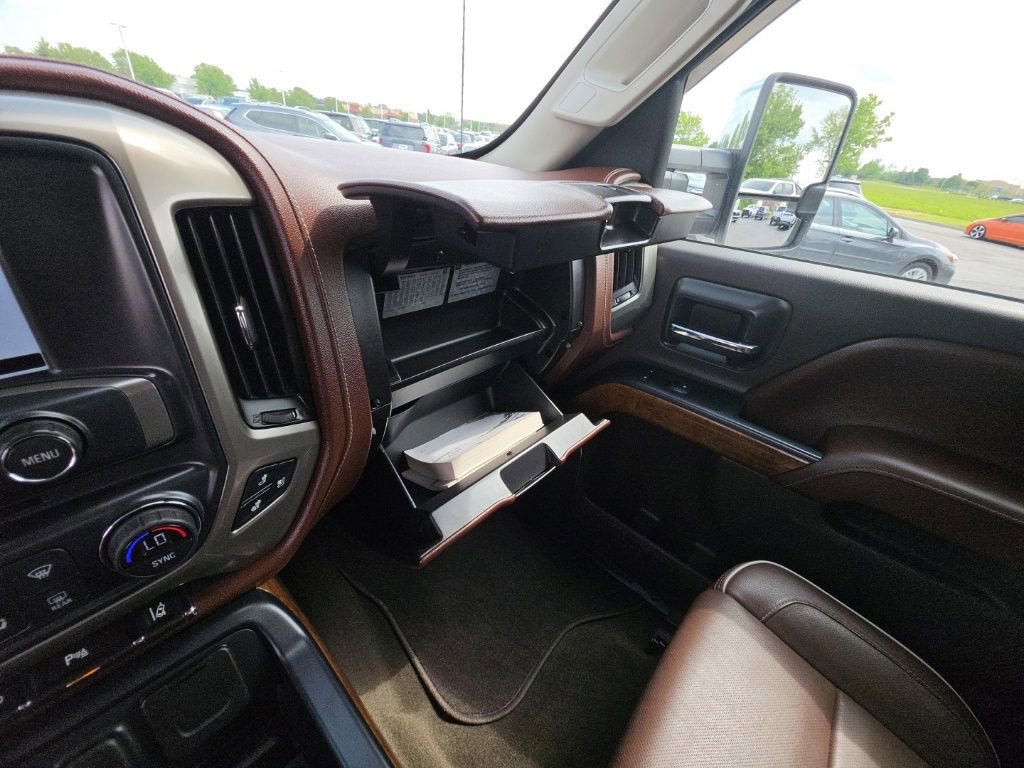 Used 2017 Chevrolet Silverado 2500 High Country w/ Snow Plow Prep Package AWD/4WD image 20