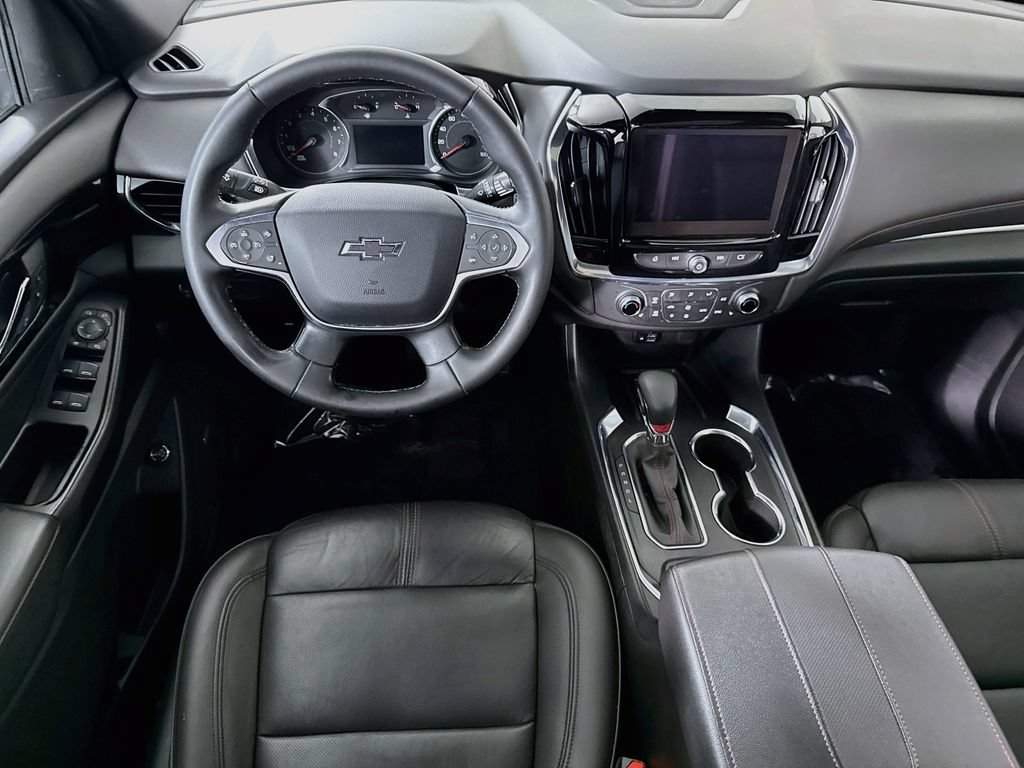 Used 2023 Chevrolet Traverse RS AWD/4WD image 3