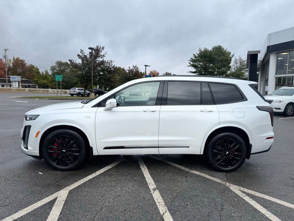 Used 2024 Cadillac XT6 Sport w/ LPO, Onyx Lite Package image 2
