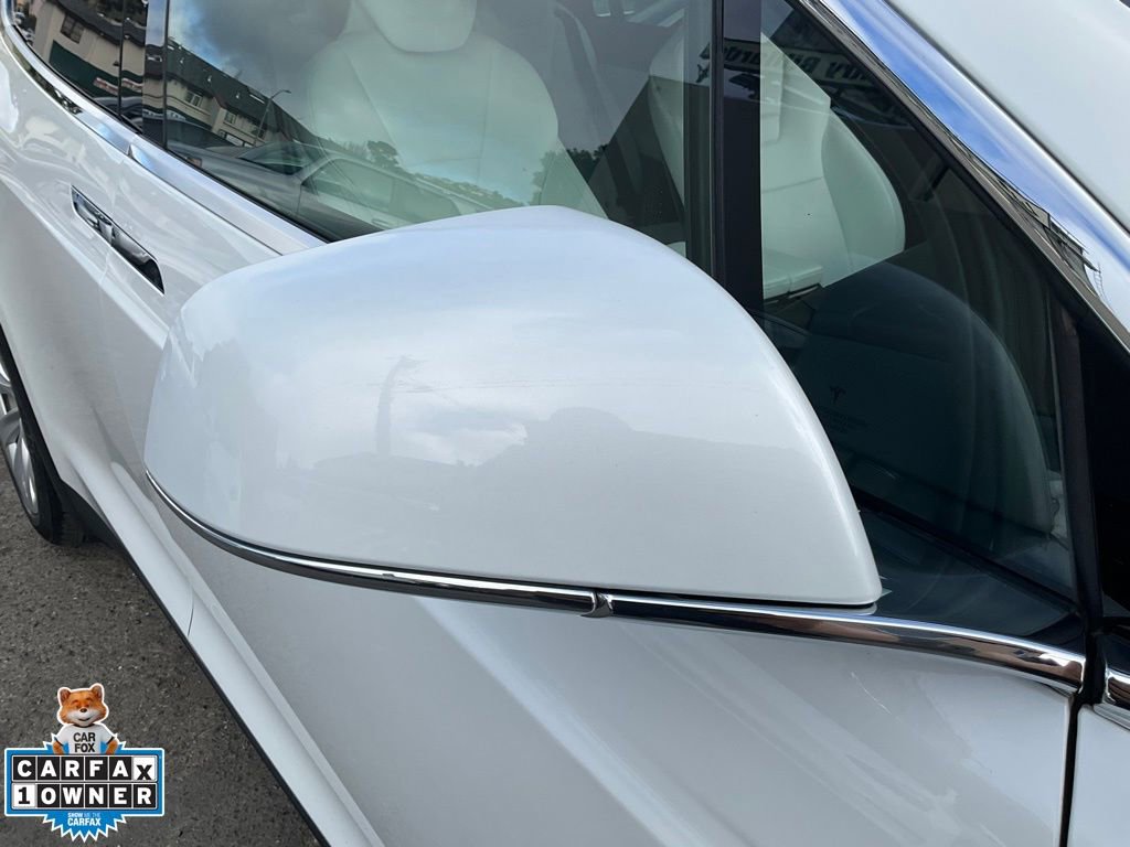 Used 2017 Tesla Model X 90D image 99