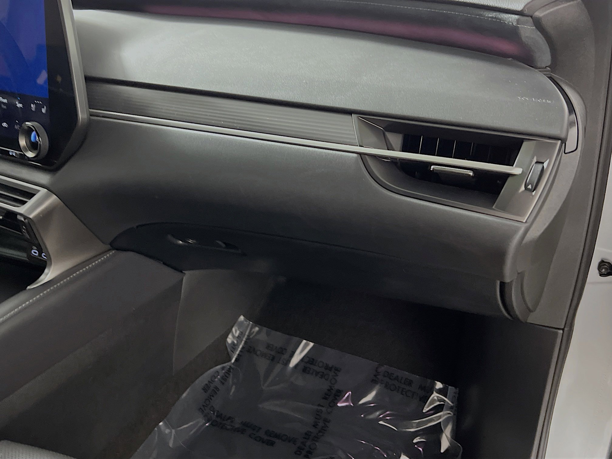 Used 2023 Lexus RX 350 F Sport w/ Cold Area Package image 35