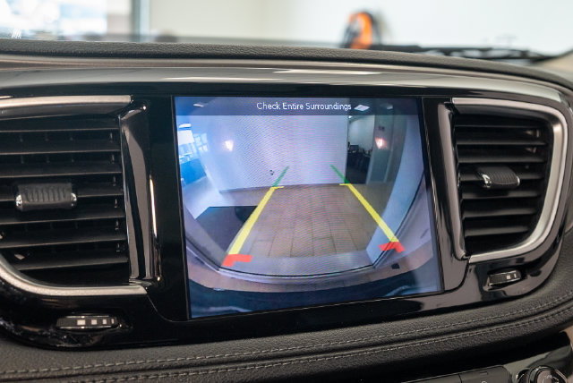 Used 2019 Chrysler Pacifica Limited FWD image 14