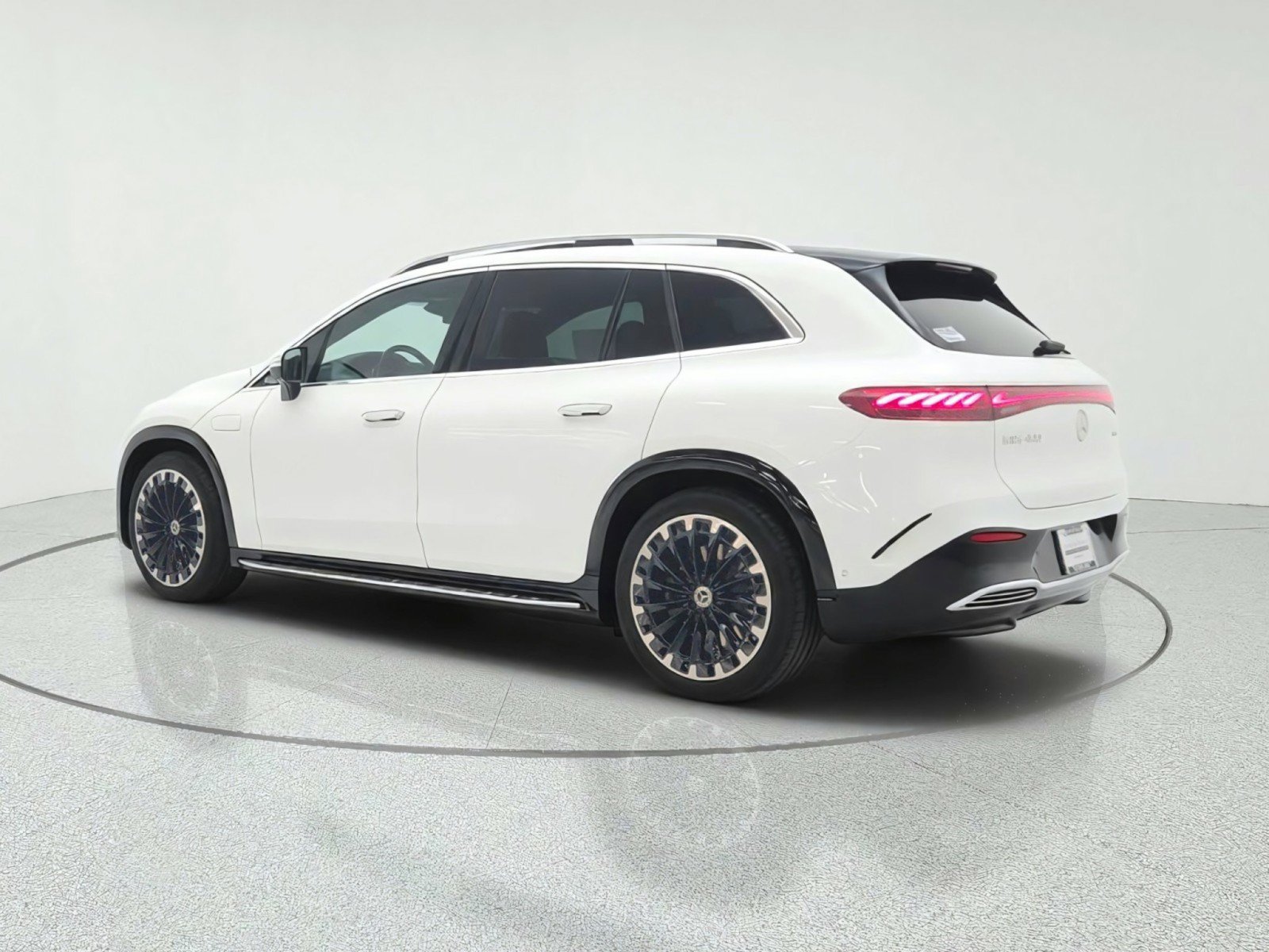 New 2027 Mercedes-Benz EQS 400 4MATIC SUV image 7