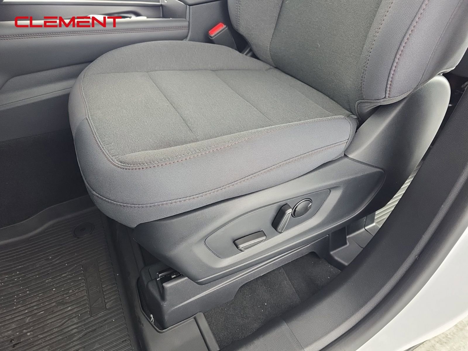 New 2026 Ford Explorer Active image 26