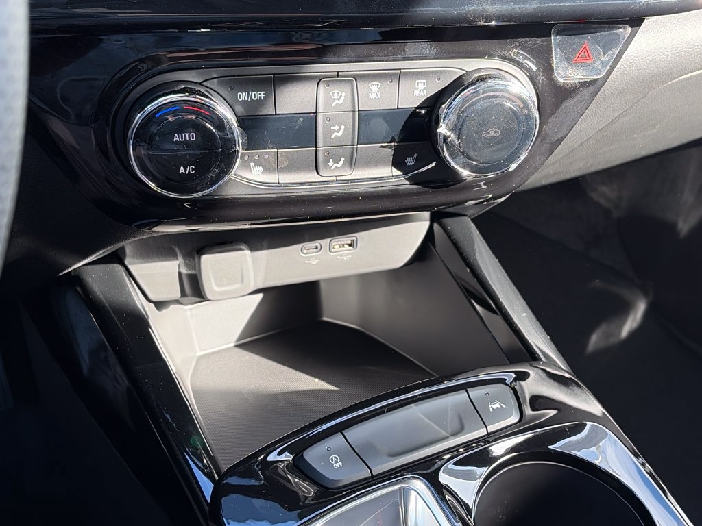 New 2026 Chevrolet Trax RS w/ Driver Confidence Package FWD image 19