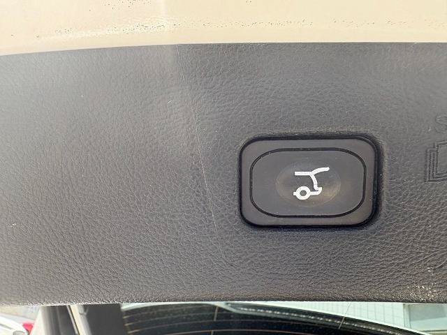 Certified 2024 Ford Edge SEL w/ Convenience Package AWD/4WD image 10
