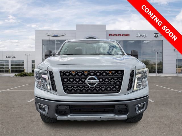 Used 2017 Nissan Titan PRO-4X AWD/4WD image 6