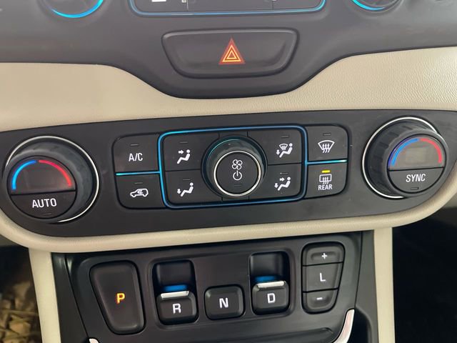 Used 2019 GMC Terrain Denali w/ Advanced Safety Package image 19