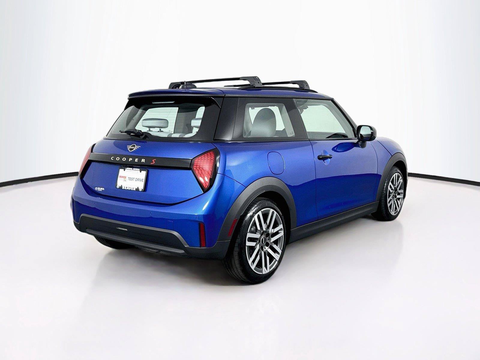 Used 2025 MINI Cooper S FWD image 2