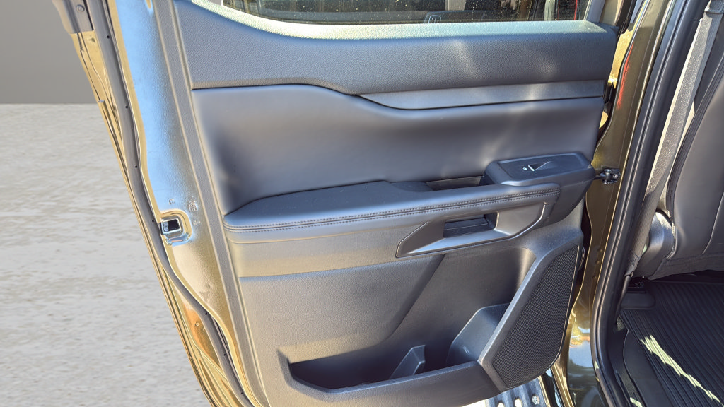 Used 2025 Ford Ranger Raptor AWD/4WD image 17