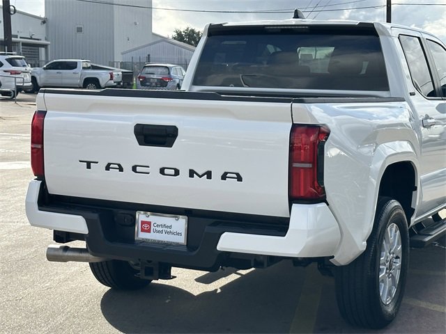 Used 2025 Toyota Tacoma SR5 image 7