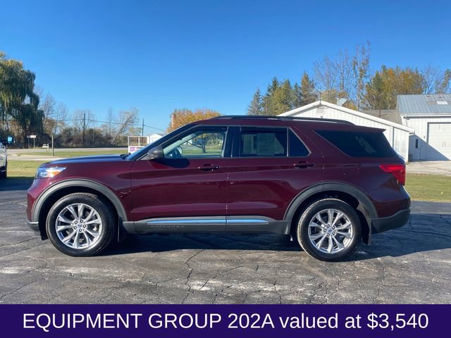 Used 2022 Ford Explorer XLT w/ Equipment Group 202A image 2