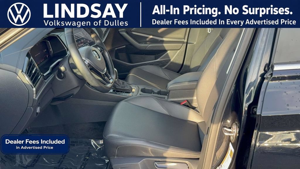 Used 2019 Volkswagen Jetta SEL w/ Cold Weather Package FWD image 10