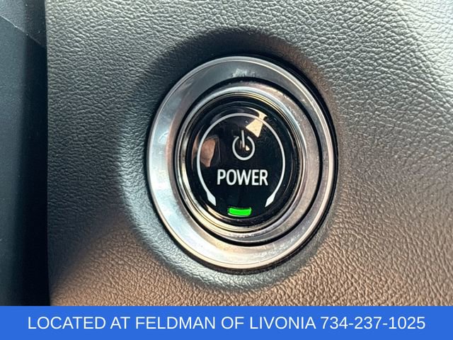 Used 2024 Cadillac Lyriq Luxury RWD image 16
