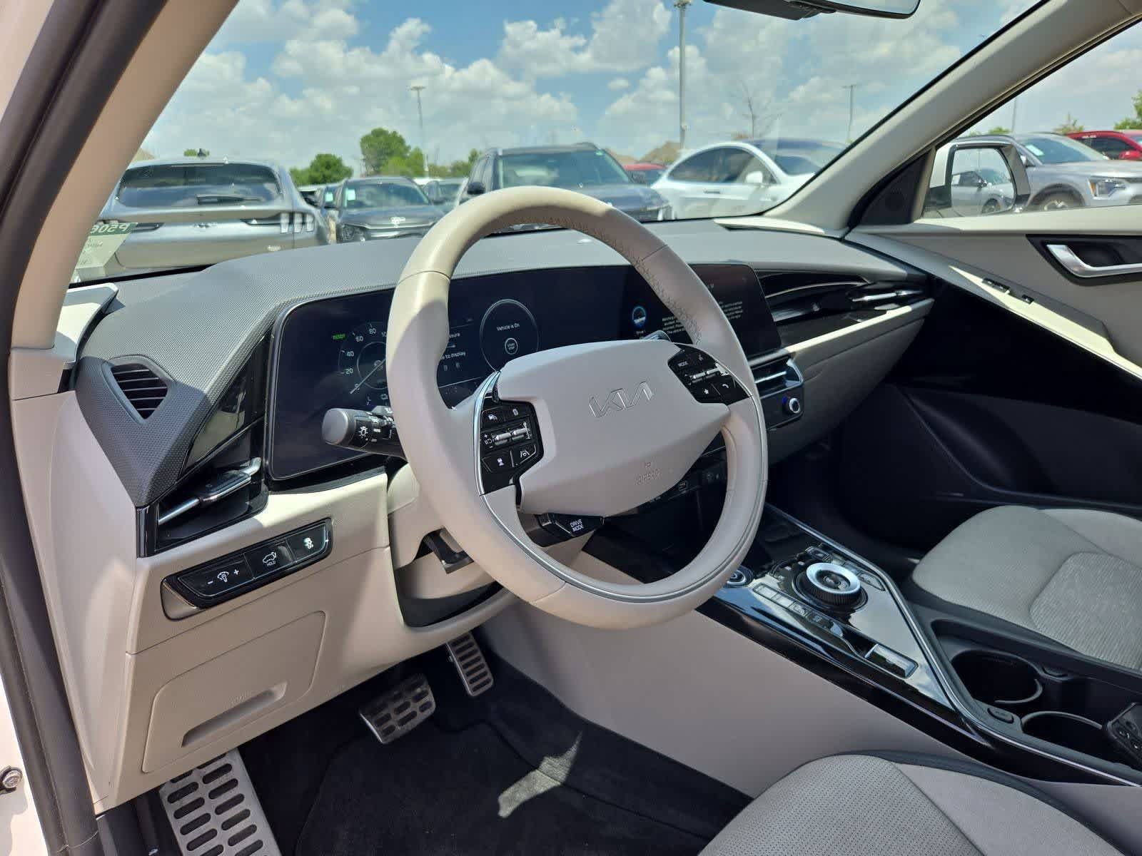 Certified 2023 Kia Niro Wave w/ Wave Preserve Package FWD video 2