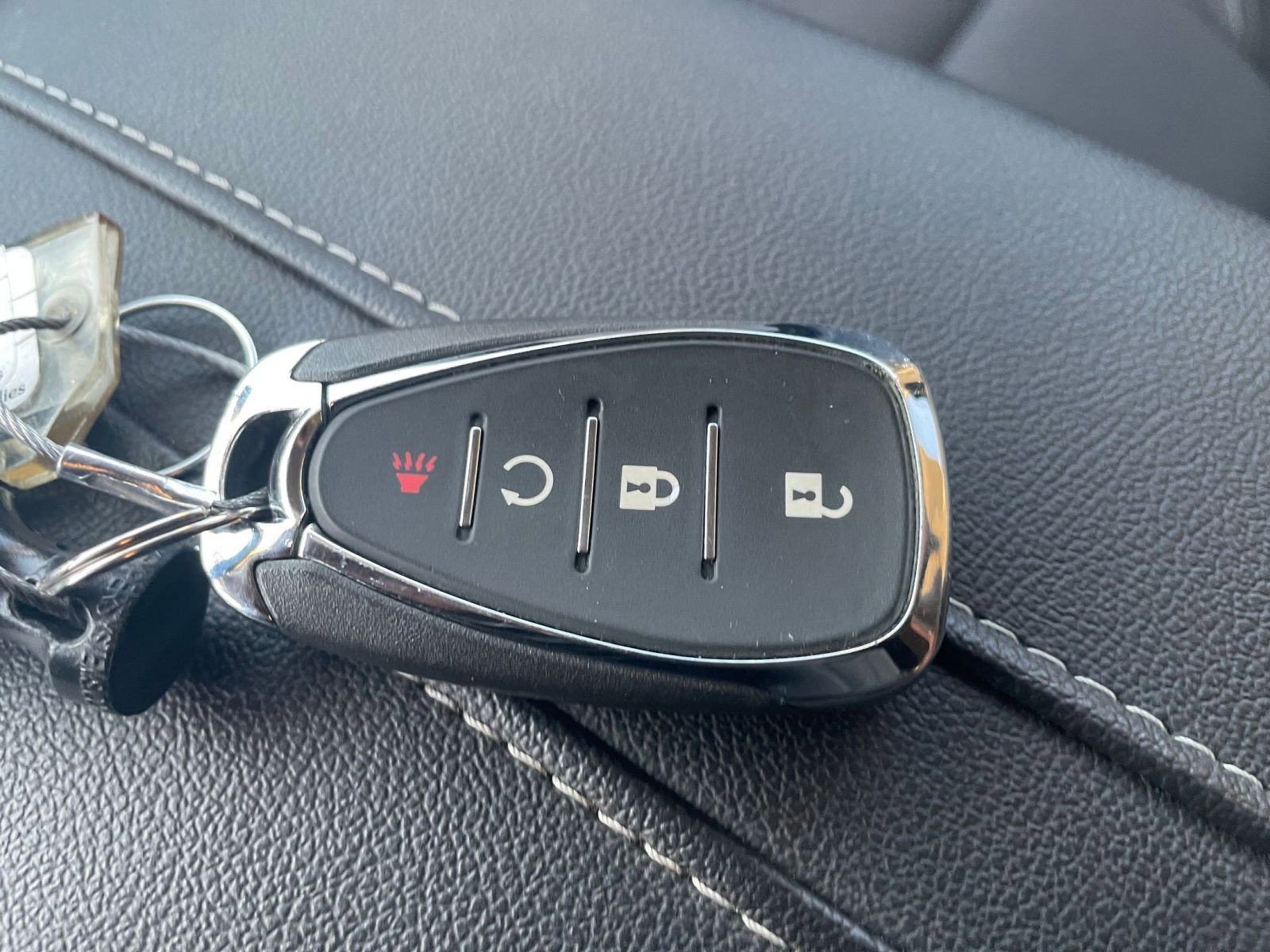 Used 2025 Chevrolet Blazer LT image 18