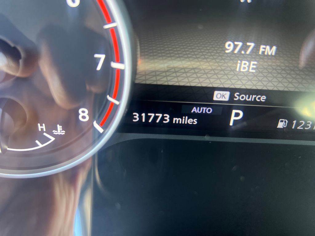 Used 2023 Nissan Rogue SV w/ SV Premium B Package image 17