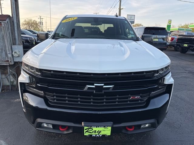 Used 2021 Chevrolet Silverado 1500 LT Trail Boss w/ LPO, Dark Essentials Package AWD/4WD image 4