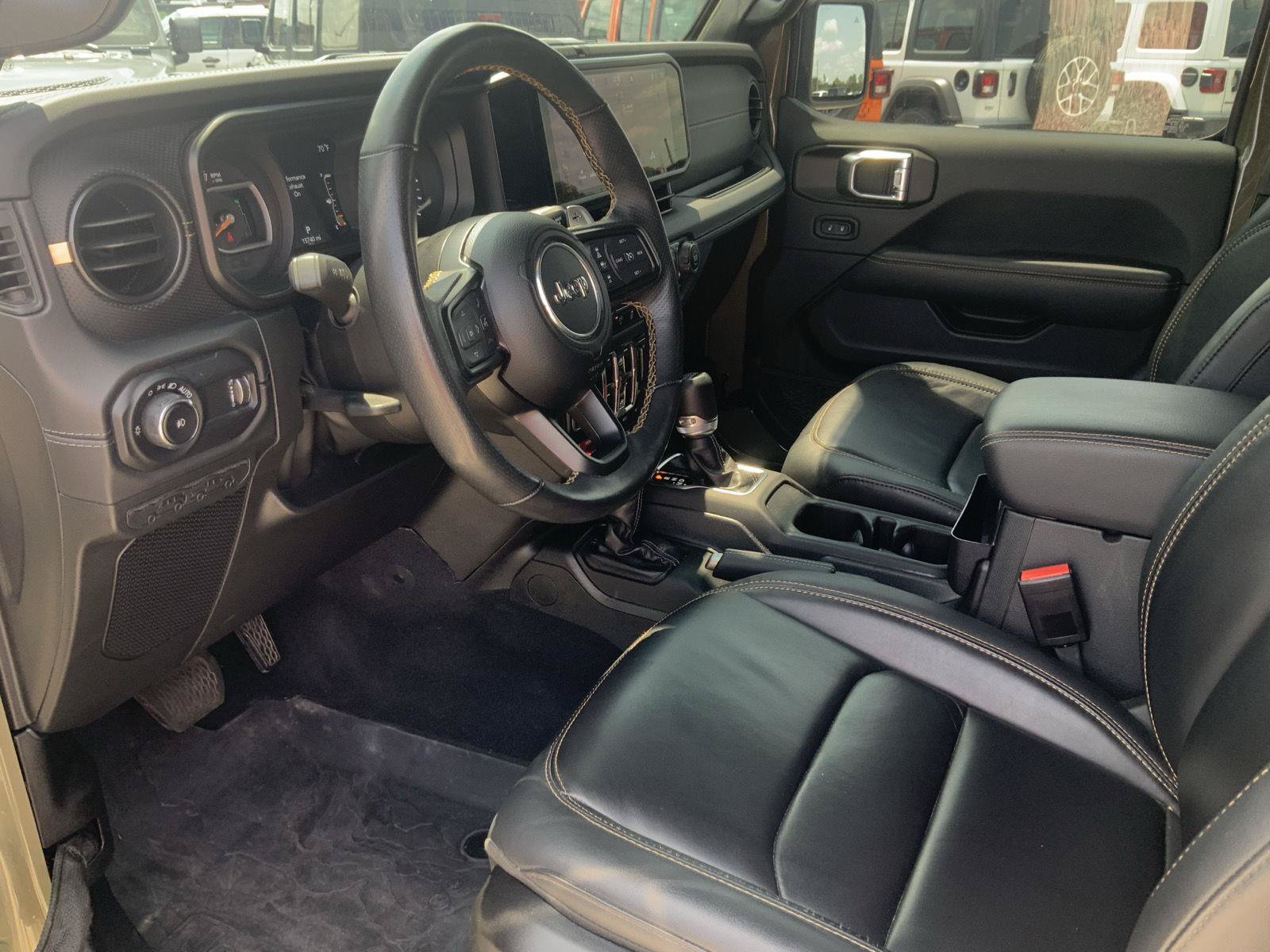 Used 2025 Jeep Wrangler Unlimited Rubicon 392 AWD/4WD image 24