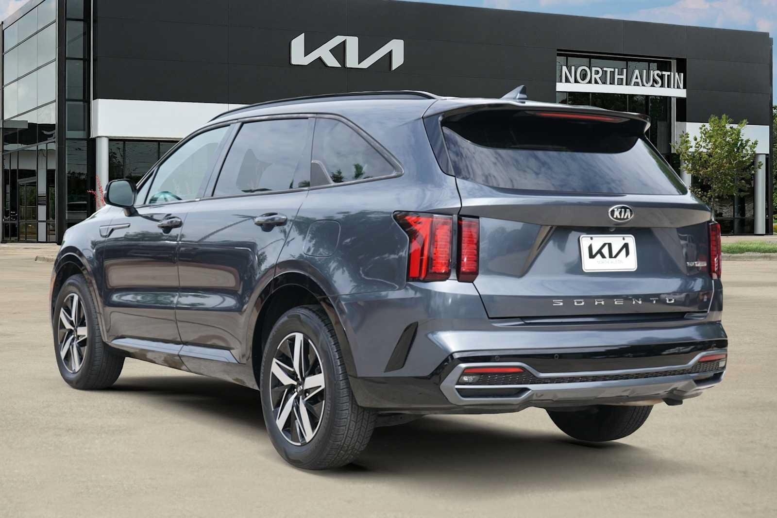 Used 2021 Kia Sorento EX FWD image 4