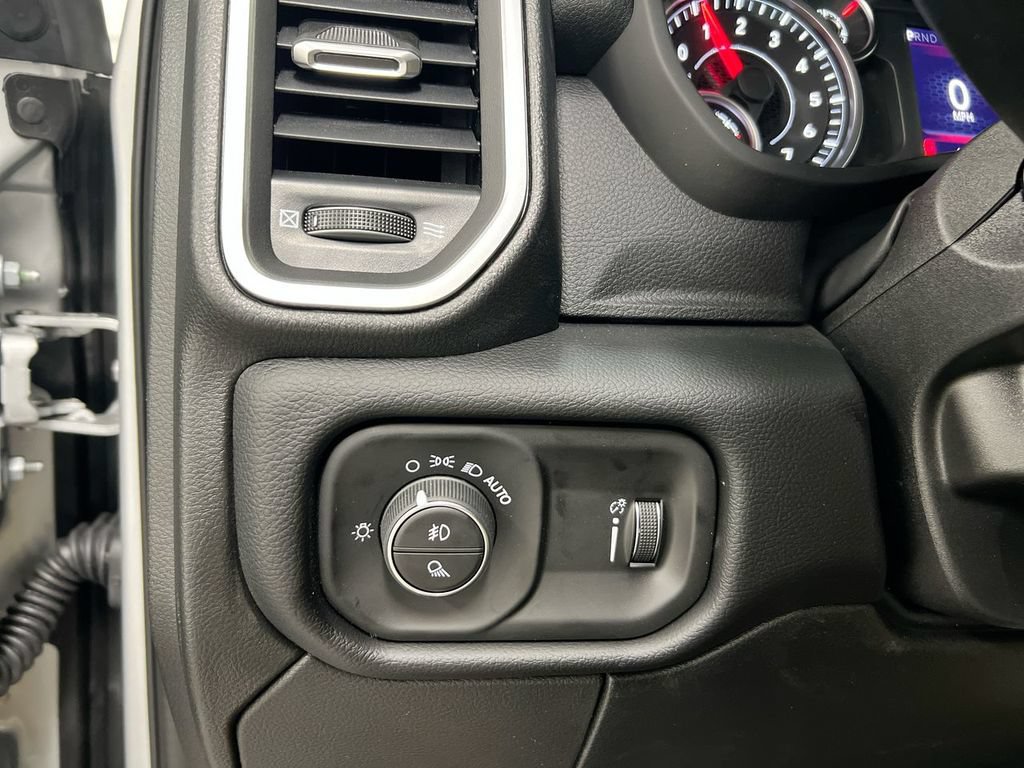 New 2026 RAM 2500 Big Horn AWD/4WD image 19