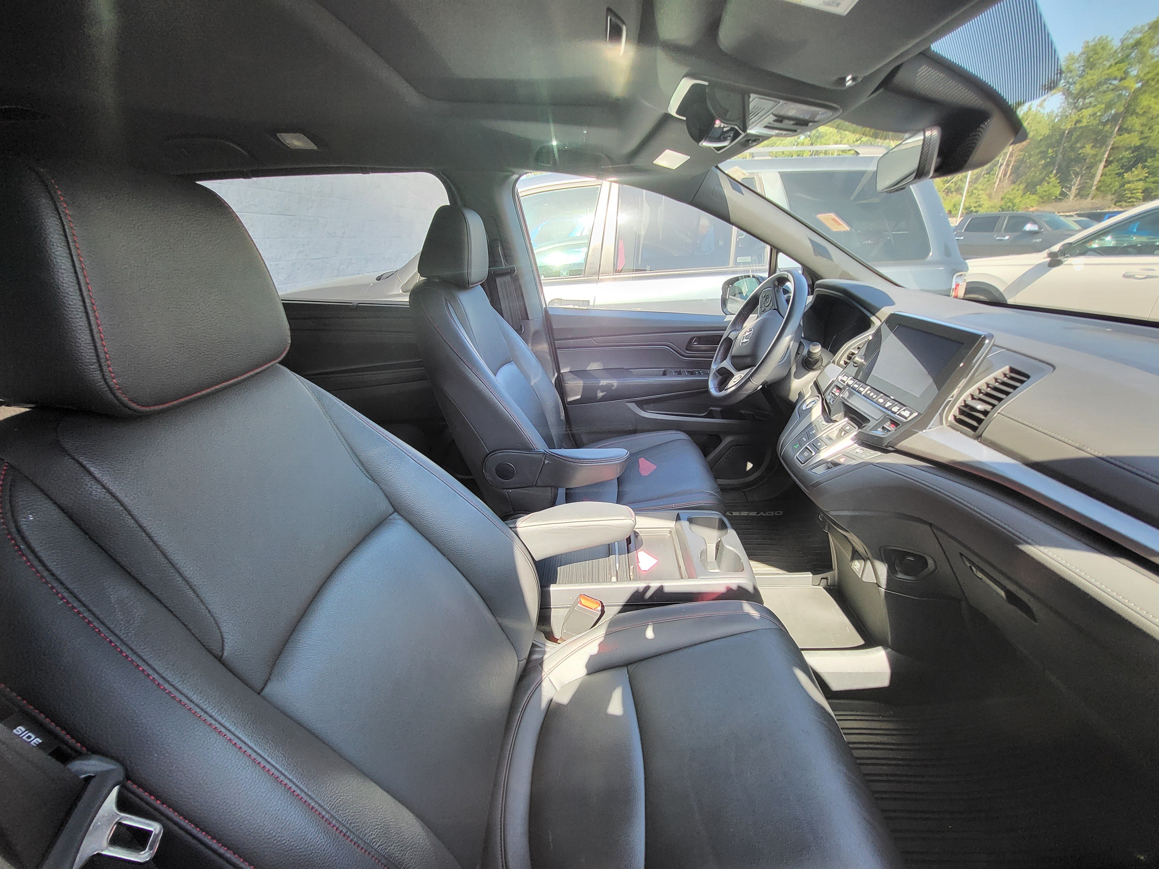 Used 2024 Honda Odyssey Sport image 8