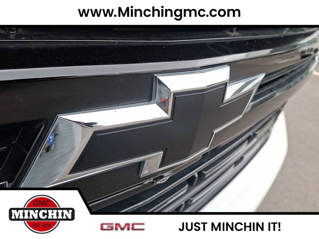 Certified 2024 Chevrolet Suburban RST w/ Sport Performance Package image 32
